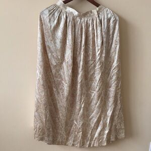 Like-new Vintage Ellen Tracy silk skirt